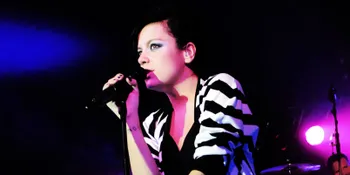 [Foto] Lily Allen Senang Britney Spears Beli Albumnya