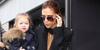 [FOTO] Lucunya... Harper Seven Beckham Dapat Kaos Timnas Inggris