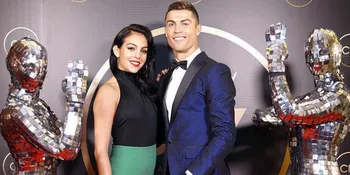 [FOTO] Lucunya Wajah Bayi Cristiano Ronaldo &#38; Georgina Rodriguez Saat Tersenyum