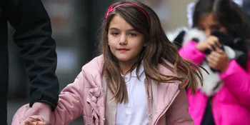 [FOTO] Makin Anggun Mempesona, Suri Cruise Laksana Model