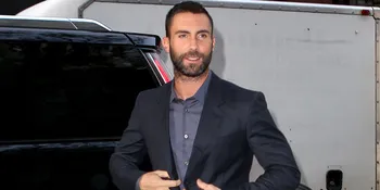 [FOTO] Makin Hot, Inilah Penampakan Tato Baru Adam Levine