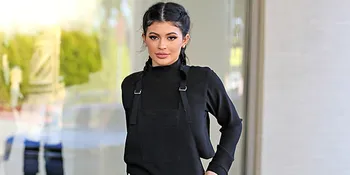 [FOTO] Move On Dari Tyga, Kylie Jenner Mesra Dengan Pacar Baru