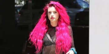 [FOTO] Muncul Tanpa Makeup, Bella Thorne Pamer Wajah Aslinya