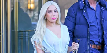 [FOTO] Nekat Muncul Tanpa Dalaman, Lady Gaga Ekspos Segalanya