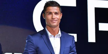 FOTO: Pamer Baby Bump, Georgina Rodriguez Liburan Bareng Ronaldo