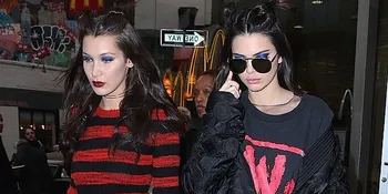 FOTO: Penampilan Bella Hadid &#38; Kendall Jenner di Catwalk PFW