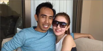 [Foto] Pesta Dansa Bella Shofie - Suryono Bertabur Mawar Cantik!