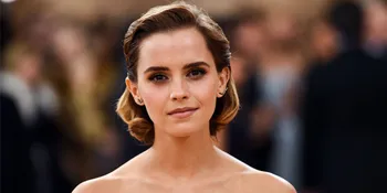[FOTO] Pose Braless, Emma Watson Makin Cantik & Dewasa