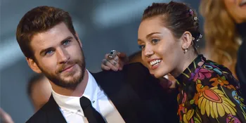 [FOTO] Pulang Kampung, Liam Hemsworth Gandeng Mesra Miley Cyrus