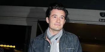 [FOTO] Putus Dari Katy Perry, Orlando Bloom Liburan di Pantai