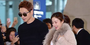 FOTO: Rain - Kim Tae Hee Selfie Berdua di Pesawat Menuju Bali