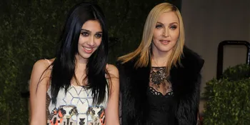 [FOTO] Rayakan Ultah ke-19, Putri Madonna Pamer Tato Baru