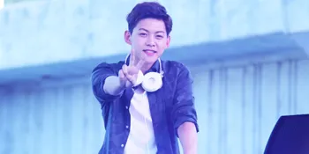 FOTO: Romantis Elegan, Pre-Wedding Dongho &#38; Pacar Mesra Banget