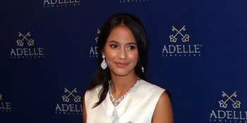 [FOTO] Saat Pevita Pearce dan Jessica Alba Adu Cantik di Paris