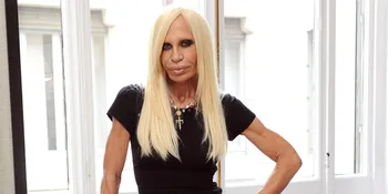 [FOTO] Saingi Bibir Kylie Jenner, Donatella Versace Malah Seram
