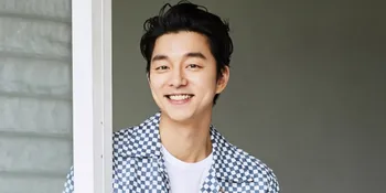 [FOTO] Serba Nge-Pink, Gong Yoo Pamer Senyum &#38; Wajah Ganteng