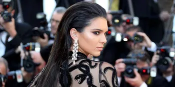 FOTO: Setelah Dikuntit &#38; Kemalingan, Kendall Jenner Jual Rumahnya
