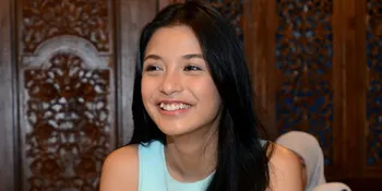 [Foto] Si Kalem Chelsea Berani Tampil Eksotis