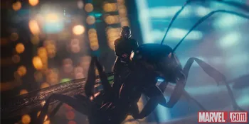 [FOTO] Simak Saat 'ANT-MAN' Naiki Serangga Hindari Peluru Terbang
