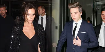 [FOTO] So Sweet! Saat Victoria Beckham Cium Sayang Brooklyn