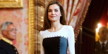 [FOTO] Style Musim Dingin Ratu Letizia, Tetap Cantik &#38; Fashionable!