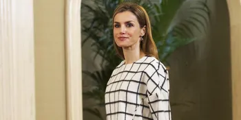 [FOTO] Super Kurus, Punggung Ratu Letizia Tak Seindah Bayanganmu