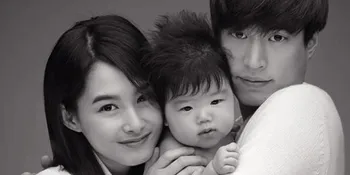 [FOTO] Tablo Memamerkan Foto Putrinya!