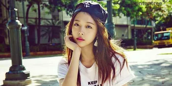 FOTO: Tampil Imej Dewasa, Choi Sulli Selfie Pamer Bagian Pribadi