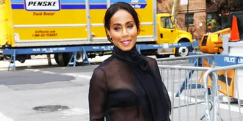 [FOTO] Tampil Tanpa Bra, Istri Will Smith Umbar Bagian Pribadi