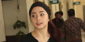 [Foto] Temani Diego Sidang, Nikita Willy Tampil Dewasa