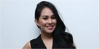 FOTO: Terluka Karena Fans, Punggung Kartika Putri Diperban