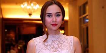 FOTO: Ulang Tahun, Aura Kasih Diberi Kejutan Spesial Oleh Fans