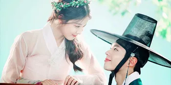 FOTO: Usai Liburan, Park Bo Gum &#38; Kim Yoo Jung Bersama di Bandara