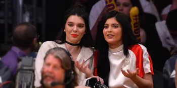 [FOTO] Wajah Culun Kendall & Kylie Jenner Saat Masih Balita