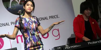 [FOTO] Wow, Widy Vierratale Berjilbab!