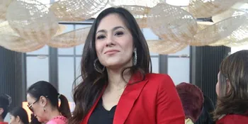 Foto Wulan Guritno Peluk Cium Anak Lanangnya, Mesra Menggemaskan