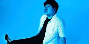 Francis Karel Rilis Single yang Berjudul CRASH &#38; BURN