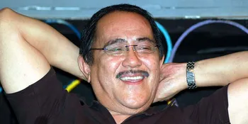 Frans Tumbuan Deg-Degan Jalani Red Carpet 'JAVA HEAT'