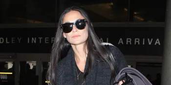 Gaet 'Brondong' Lagi, Demi Moore Bikin Geram Banyak Orang