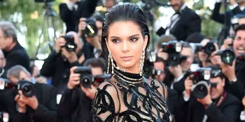 Gak Kalah Dari Taylor Swift, Kendall Jenner Juga Punya Geng!