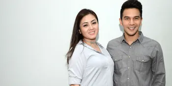 Ganti Nama Anak, Apa Alasan Jonathan Frizzy-Dhena Devanka?