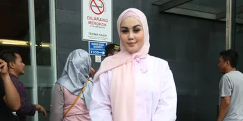 Gara-Gara Pandemi Corona, Jennifer Dunn Tak Bisa Cerai Lebih Cepat