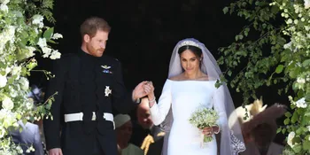 Gaun Pernikahan Meghan Markle Ternyata Mirip Dengan Milik Cinderella!