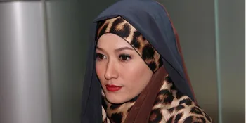 Gaya Cantik Berhijab Ala Lyra Virna