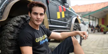 Gaya Kompak Ravi Bhatia dan Istri, Makin Terbuka dan Romantis