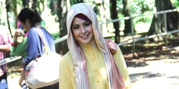 Geluti Dunia Fashion, Risty Tagor Angkat Batik Batak