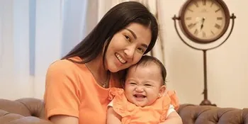 Gemasnya Thania Putri Onsu Bergaya Pakai Baju Daster Seperti Ibunya Sarwendah