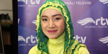 Gemes Lihat Anak-Anak, Indri Giana Pengen Cepat Punya Momongan