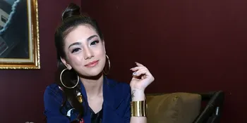 Gentle, Stefan William Biayai Sekolah Anak Celine Evangelista