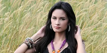 Giliran Model Rebecca Diperiksa KPK Terkait Kasus Wawan